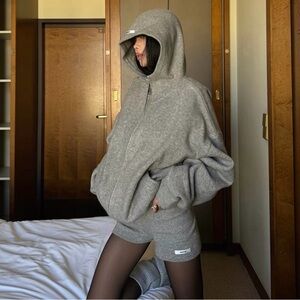 Relaxed Gray Oversized Hoodie - Women's Cozy Pullover